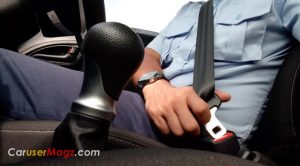 Cara Gunakan Sabuk Pengaman yang Harus Dihindari