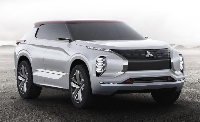 Mitsubishi GT PHEV Front