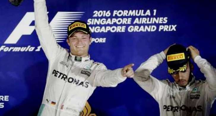 Hasil F1 GP Singapura 2016: Rosberg kalahkan Hamilton