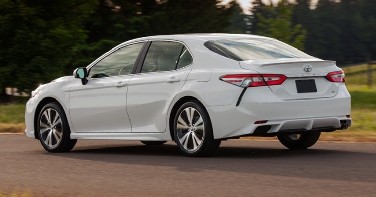 Toyota All New Camry 2018 - Belakang