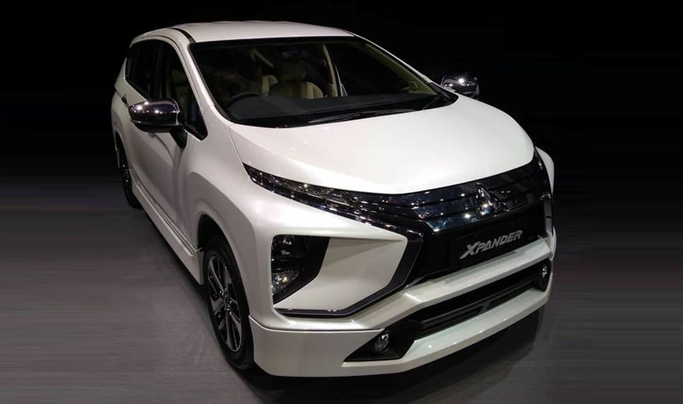 booking fee xpander 5 jutaan