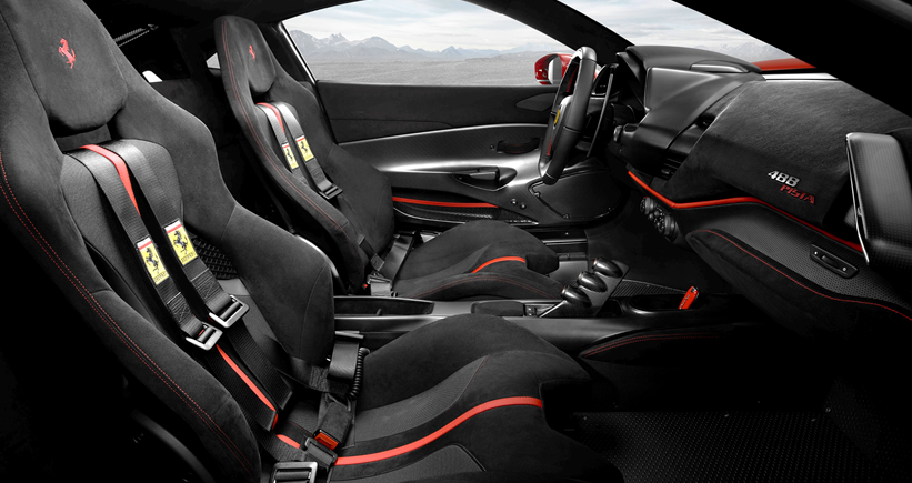 Ferrari 488 Pista - interior seats