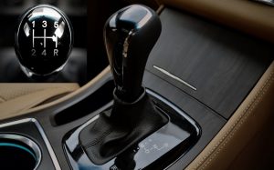 Akibat Pasang Gigi Mundur saat Mengemudi dengan Cepat