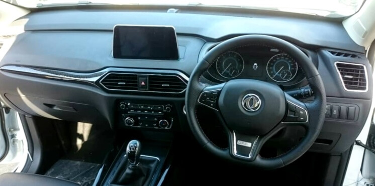 DFSK Glory 560 Indonesia - Interior Dashboard