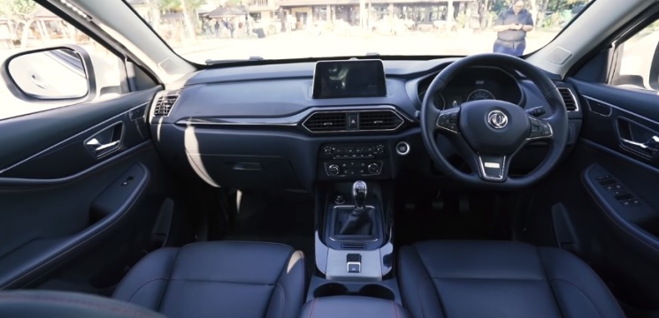 Interior DFSK Glory 560 - Dashboard