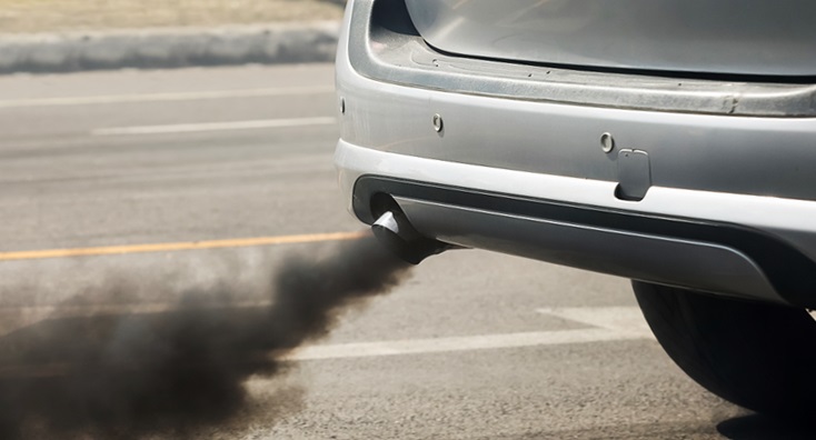 Tanda Mesin Bermasalah - Kenalpot Berasap