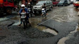 Jenis Mobil Paling Cocok untuk Kondisi Jalan di Indonesia