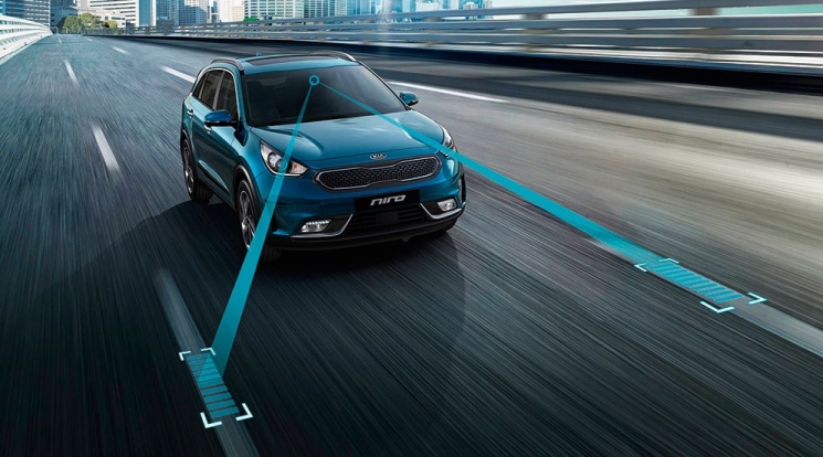 Pengertian Lane Departure Warning dan Lane Keeping Assist pada Mobil