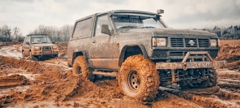 Mobil dengan penggerak 4WD (4x4)