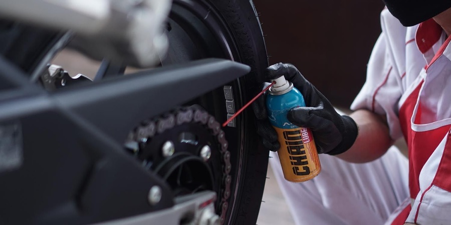 Pelumas untuk Rantai Sepeda Motor