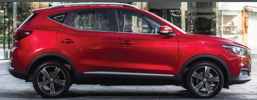 Tampilan Samping MG ZS Indonesia dengan Roda yang Nampak Kekecilan