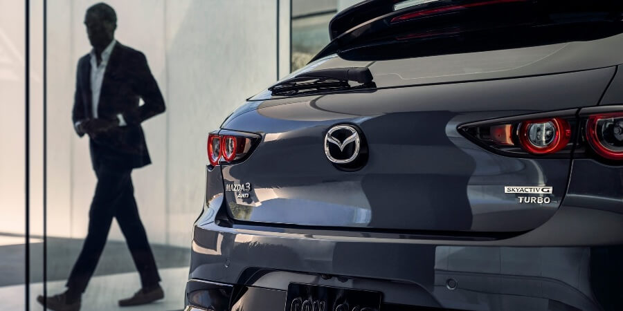 Harga Mazda3 Turbo Hatchback dan Sedan