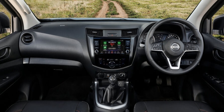 Navara Facelift 2021 - Interior Dashboard
