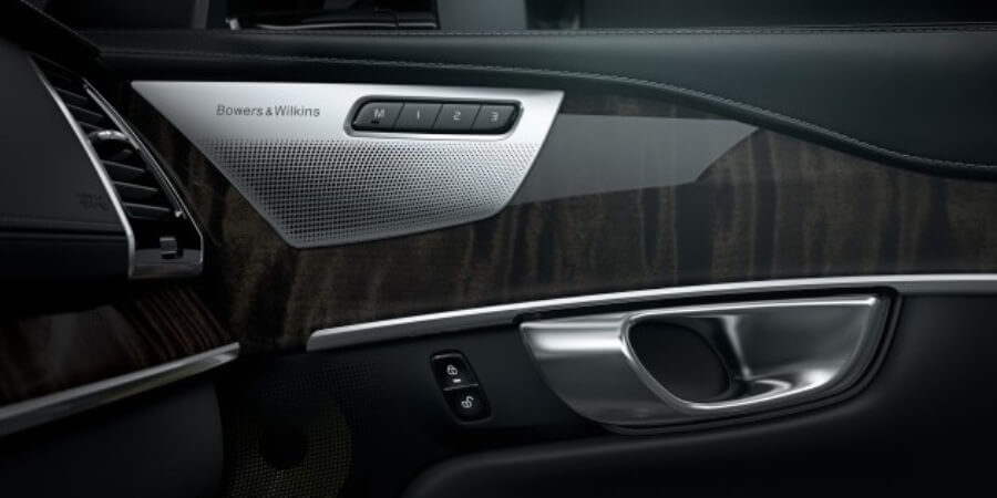 Audio Bowers & Wilkins di Mobil Volvo