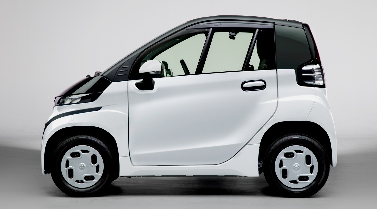 Mobil Litrik Toyota BEV Mungil - Side Look