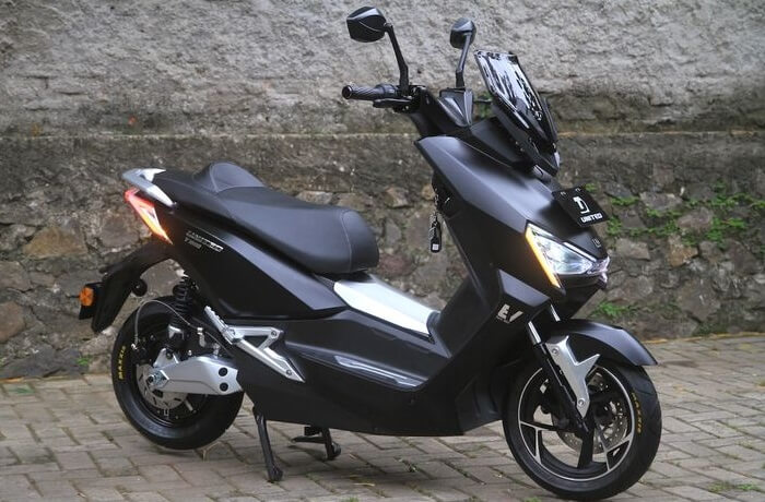 Molis United T1800 - Tampak Samping