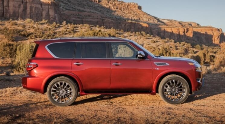 Nissan Armada 2021 - Tampak Samping