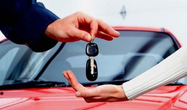 Beli Mobil di Awal Tahun, Untung-Rugi