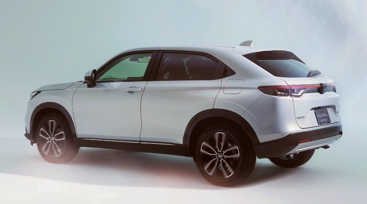 Honda Compact Crossover - Tampak Samping Belakang