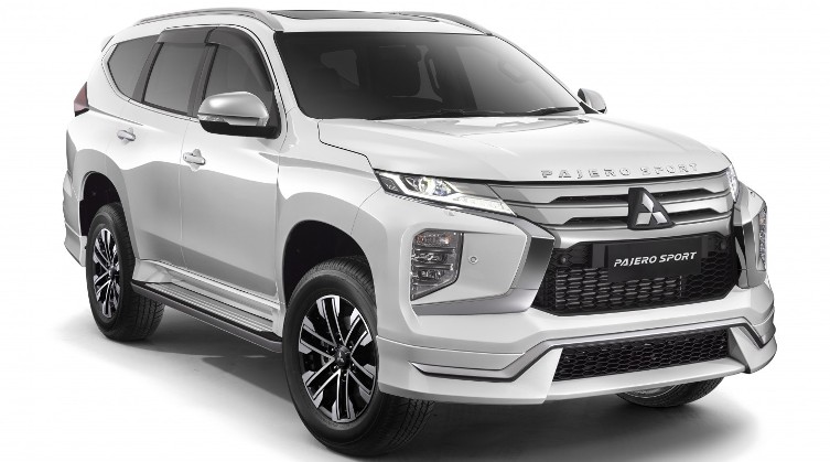 Mitsubishi Pajero Sport 2021 Facelift dengan Aksesoris Resmi Lengkap