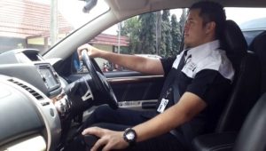 Posisi Mengemudi yang Benar Menurut Rifat Sungkar, Ahli Defensive Driving