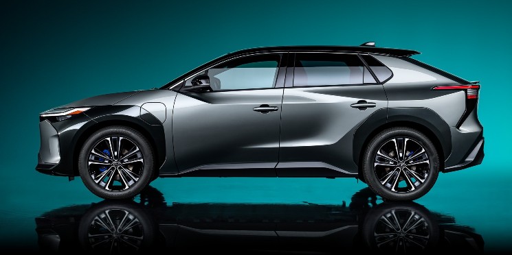 Toyota bZ4X Concept - Official Side