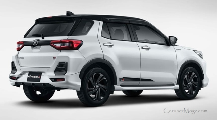 Toyota Raize Putih tampak Belakang