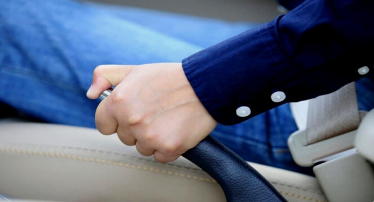 Parking Brake - Ciri Perlu Diperbaiki