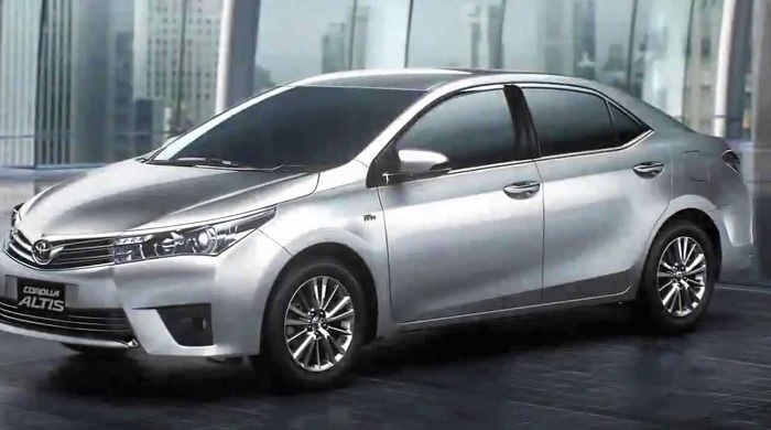 Mobil Toyota Corolla