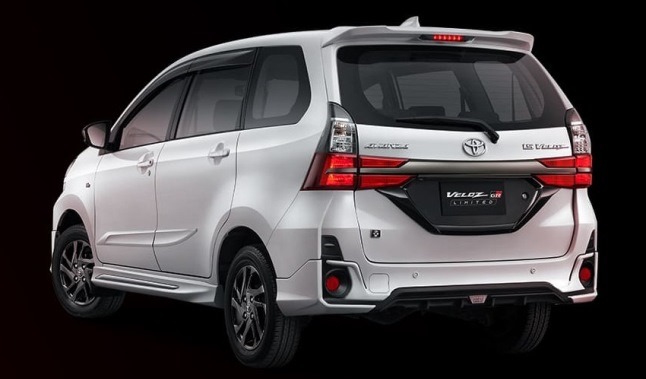 Veloz GR Limited - Tampak Belakang