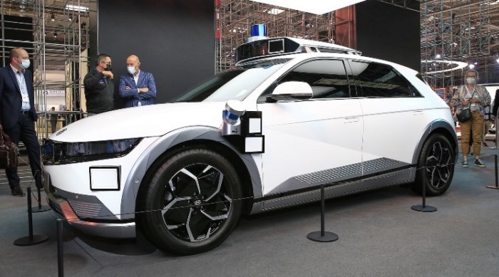 Ioniq 5 Robotaxi di IAA Mobility 2021 - Tampak Samping