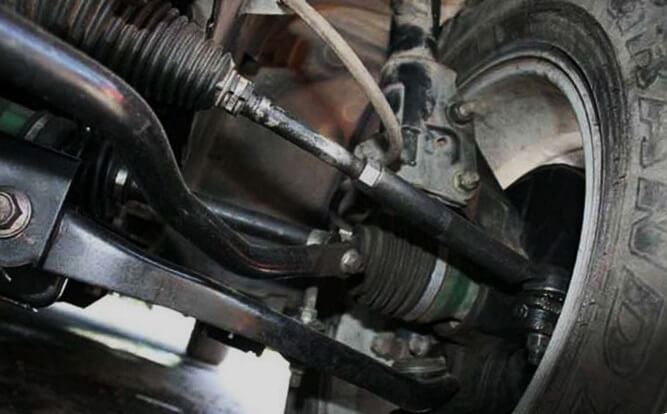 Komponen kaki-kaki mobil banyak bahan karet