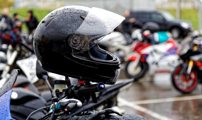 Tanda Helm sudah Tak Layak Pakai karena Kadaluwarsa