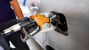 Tips Berkendara Irit BBM, Saat Harga Pertalite dan Solar Meroket