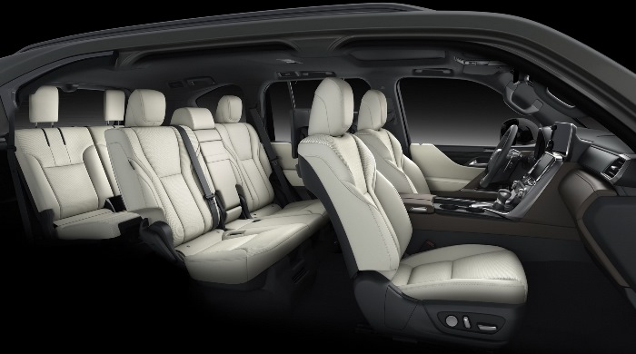 Interior Cabin LX 600 tipe 7-Seater Putih