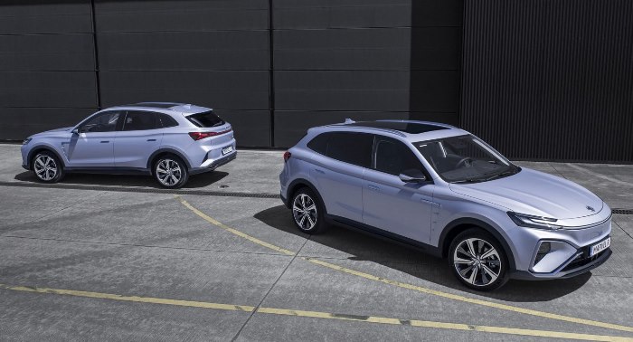 MG Marvel R - EV - Front & Rear