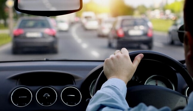 Memahami Pentingnya Defensive Driving