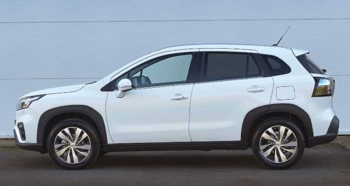 Crossover Suzuki 2022 - Tampak Samping