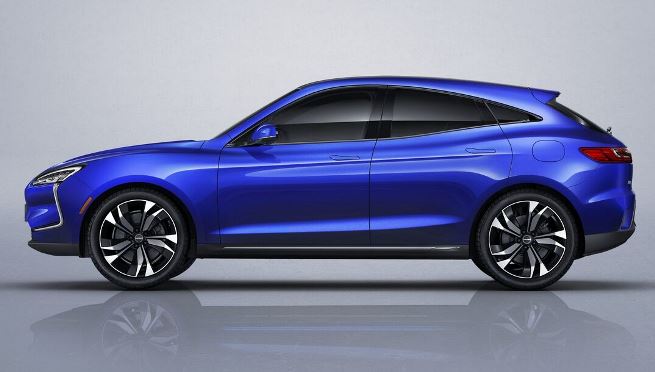 Sport Car SUV Listrik tampak samping