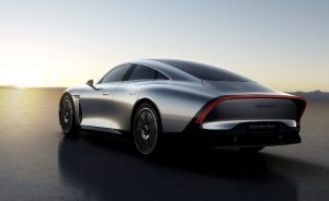 Mercedes-Benz akan Sediakan Fitur Sel Surya pada Atap Mobil Mulai 2024