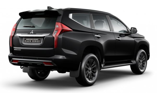 Pajero Sport Black Series - Tampak Belakang
