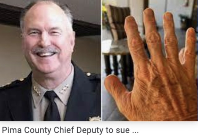 Sheriff di AS tuntut Mercdes Benz karena Pintu Mobil Menancung Jarinya