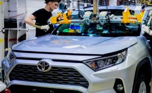 Krisis Semikonduktor Masih Berlanjut, Toyota Pangkas Produksi Mobil Februari 2022