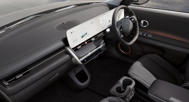 Dashboard EV Pertama di Indonesia