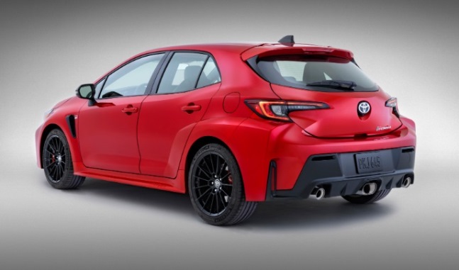 GR Corolla 2022 - Belakang Merah