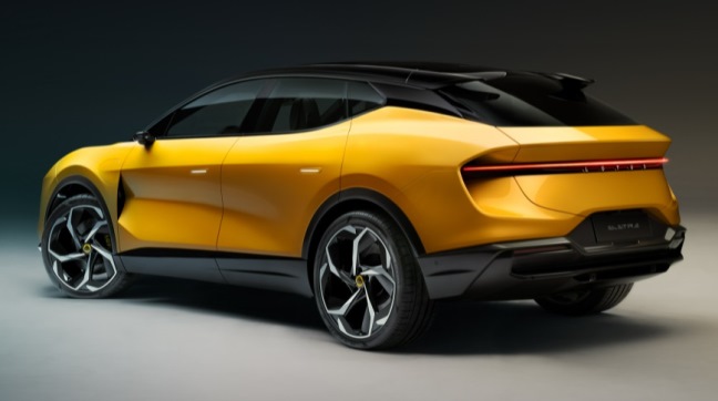 Lotus Eletre tampak samping belakang