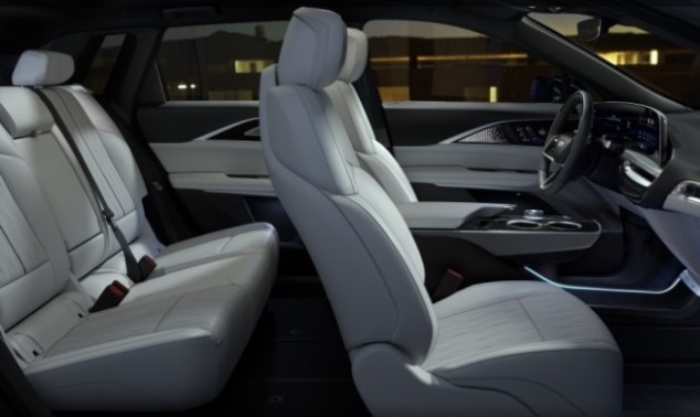 Kabin Cadillac Lyriq EV- SUV Premium
