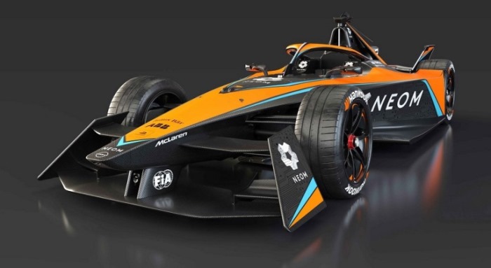 Formula E McLaren - Tampak Depan samping