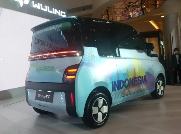 Pre launch Wuling EV - Rear