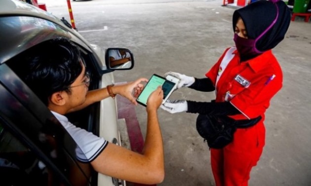 Transaksi non-tunai saat beli BBM